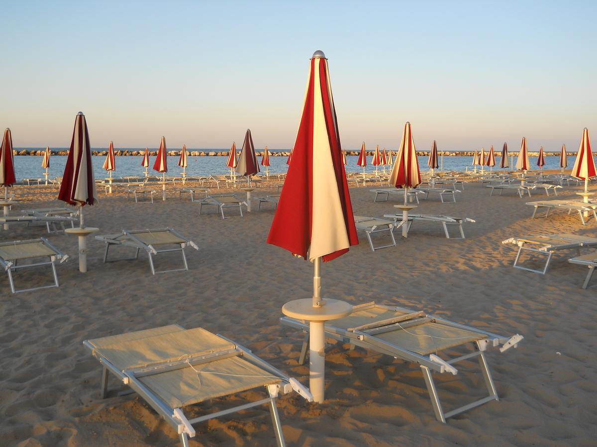 Hotel Locanda Delle Dune Bellaria-Igea Marina Eksteriør billede